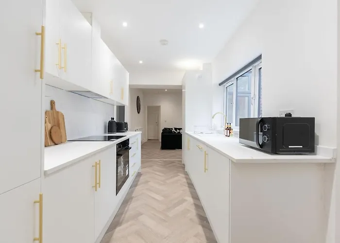 Luxury By Centre Etihad And Coop Live Manchester