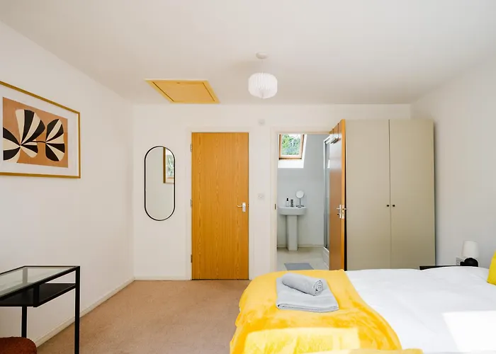 Apartamento Stylish 4 Bedroom With Wifi, Free Parking And Close To Old Trafford