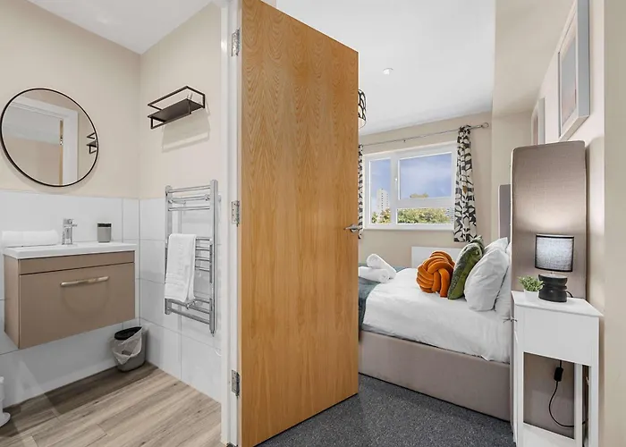 2 Bed Free Parking Mcr By Superhost