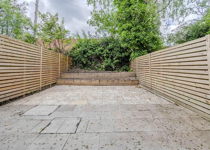 The Hidden - 4br Townhome Roof * Manchester