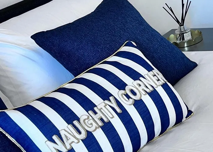 Sleeps3- Closeto Oldtrafford - Whp- O2