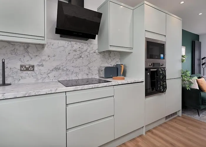 Free Parking The Quays- Sleeps 8 By Genesis Living Semesterbostad *