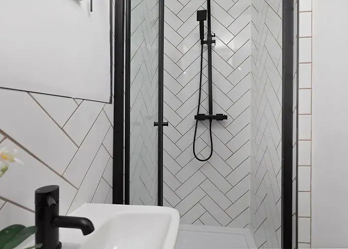 Free Parking The Quays- Sleeps 8 By Genesis Living *