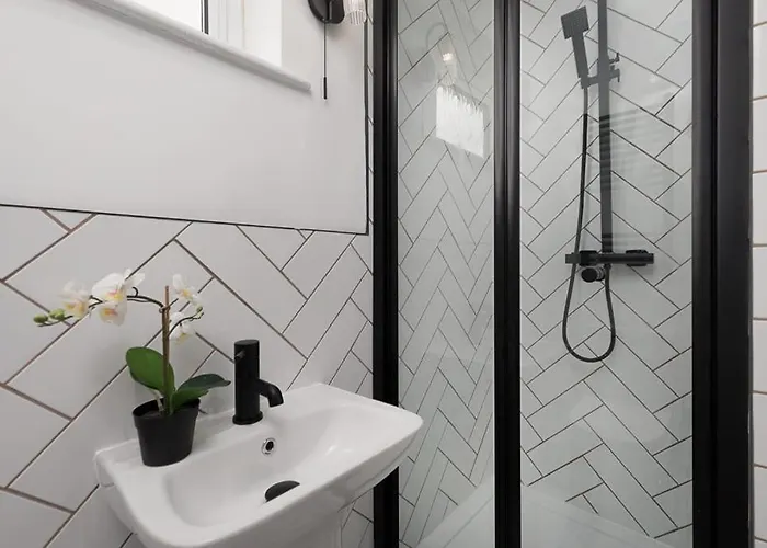 Semesterbostad Free Parking The Quays- Sleeps 8 By Genesis Living