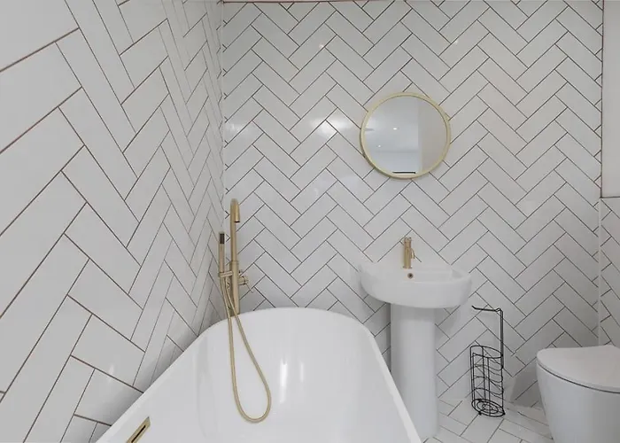 Semesterbostad Free Parking The Quays- Sleeps 8 By Genesis Living