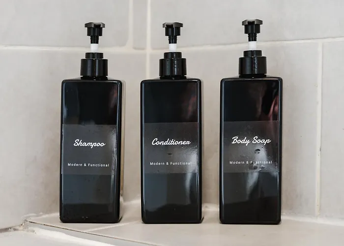 Modern 2 Bedroom House With Parking * Mánchester