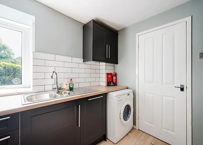 Сasa de vacaciones Modern 2 Bedroom House With Parking Mánchester