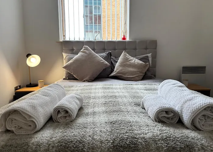 Lux 2bed Centre And Ao Arena Free Parking Modern