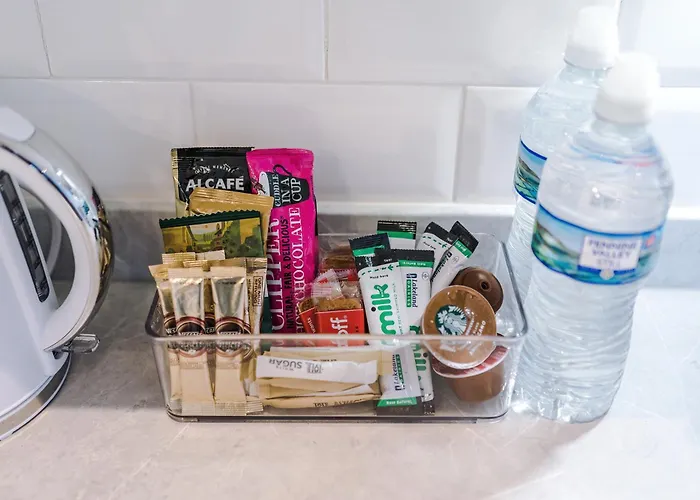 3br Fully-equipped House With Free Wifi & Parking 度假居 *