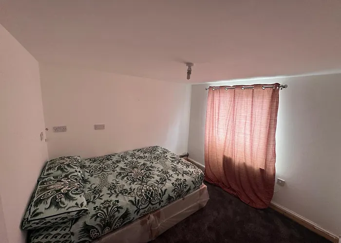 M12 Levenshulme Luxury Newly Renovated بيت ضيافة