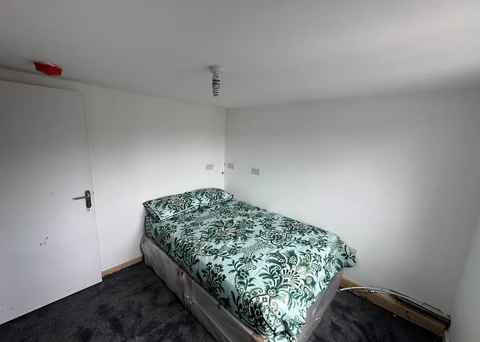 M12 Levenshulme Luxury Newly Renovated