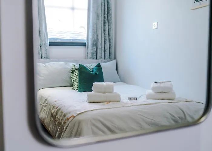 Daire Mcr 2br 2ba, Parking, Wifi, Full Kitchen Manchester