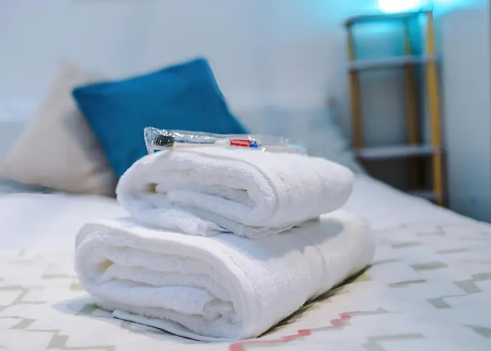 Mcr 2br 2ba, Parking, Wifi, Full Kitchen Daire *