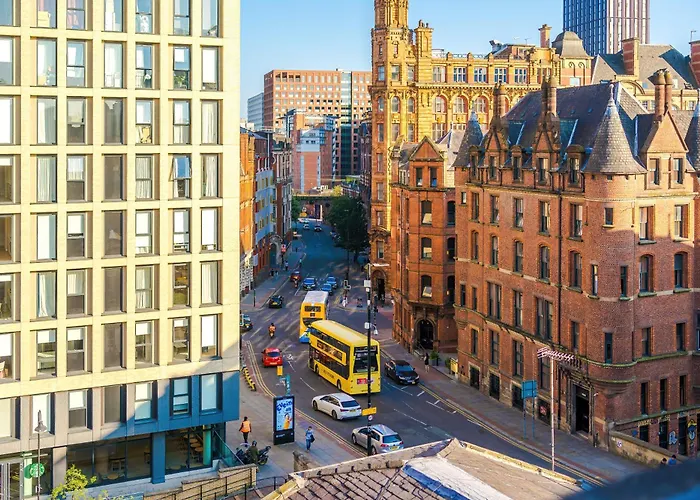 Mcr 2br 2ba, Parking, Wifi, Full Kitchen *