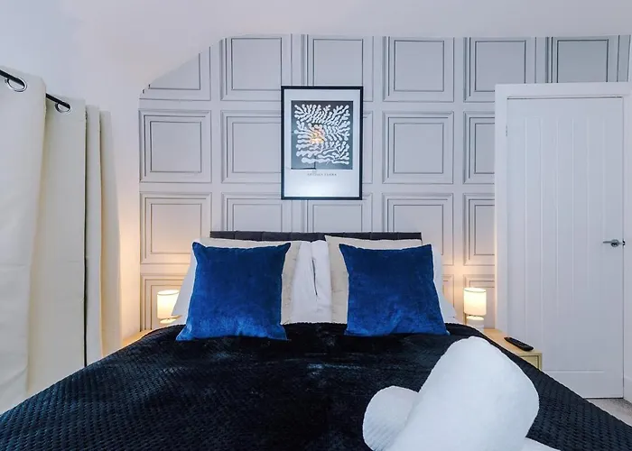 3br Fully-equipped House With Free Wifi & Parking *