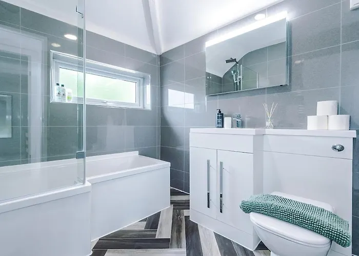 3br Fully-equipped House With Free Wifi & Parking *