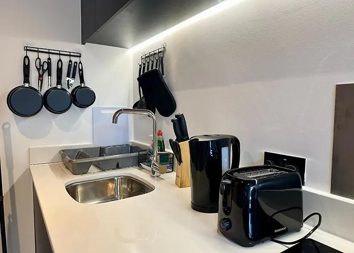 Cute 1 Bed Duplex With Balcony Apartment