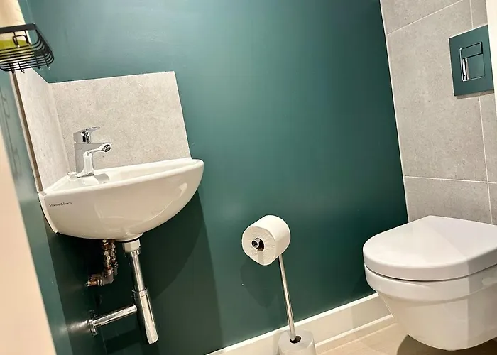 Cute 1 Bed Duplex With Balcony * Manchester