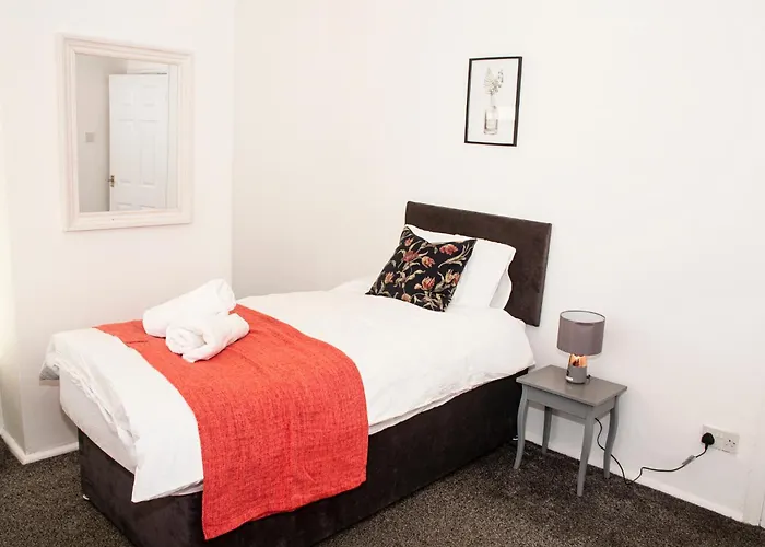 아파트 Comfortable 3 Bed House *