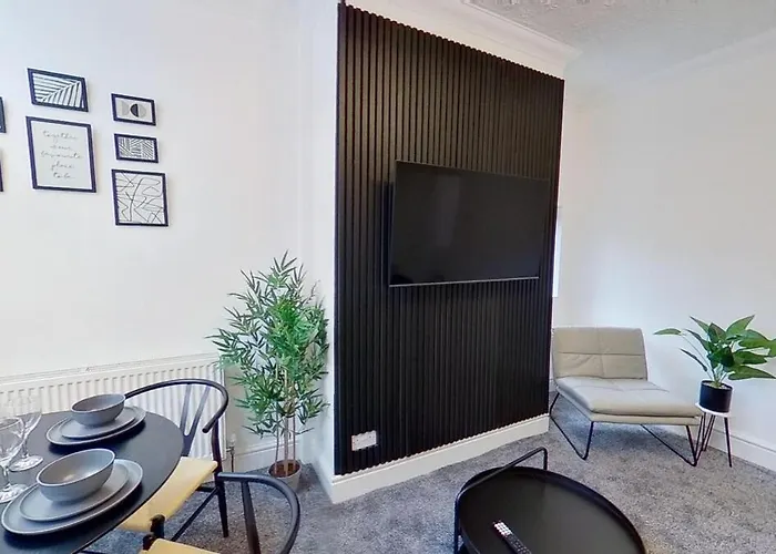 بيت للعطل 2br-nearcitycentre-wifi-parking-garden مانشستر