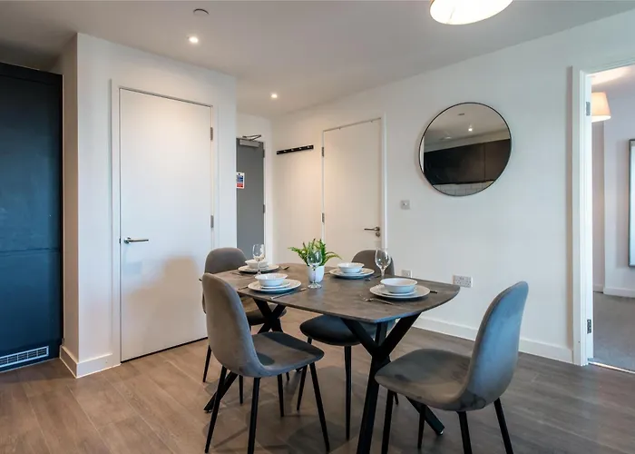 아파트 2-bed Flat In Sports Hub - Walk To Mufc & Cricket *