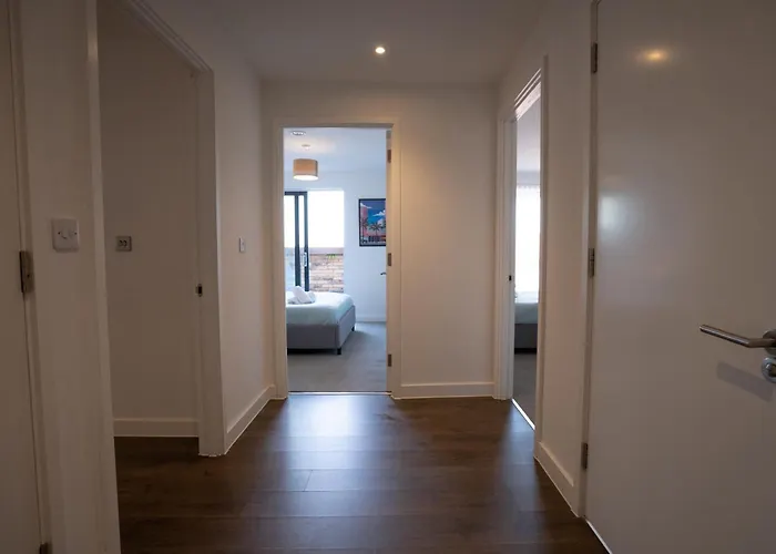 Luxury 2 Bed Penthouse Large Balcony Manchester
