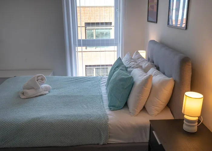 Luxury 2 Bed Penthouse Large Balcony Apartman *