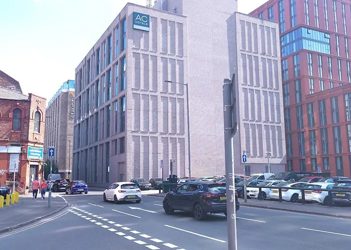 Bee Cosy - Near Train Stations And Shopping Centre With Paid Private Parking, 500mbps Internet And Netflix * مانشستر