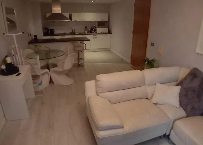 3 Bed-sleeps 6-city Centre-free Parking Appartamento Manchester