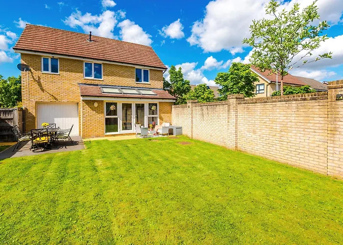 Stunning Riverside 3-bed By 53 Degrees In With Garden & Free Parking! * مانشستر