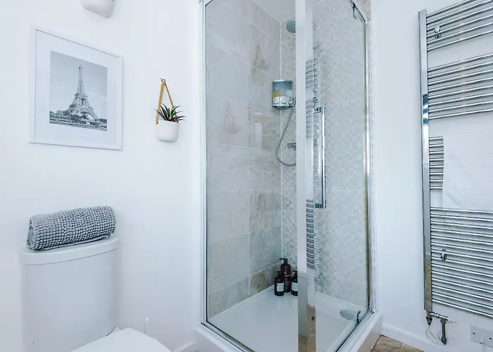 Stunning Riverside 3-bed By 53 Degrees In With Garden & Free Parking! فيلة مانشستر