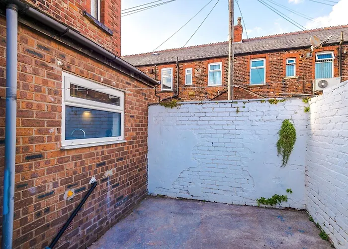 Stylish 3 Bedroom - Free Parking, Smart Tv, Sleeps 8 Dom wakacyjny