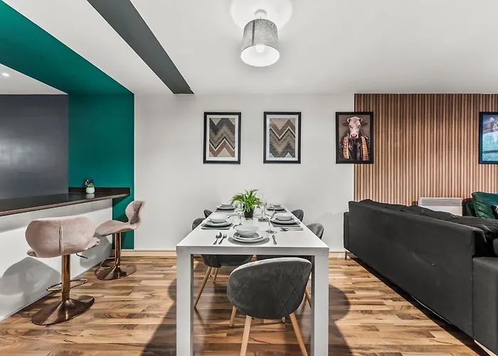 Large - Sleeps 8 Διαμέρισμα