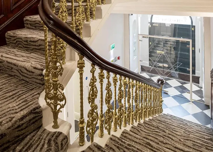 Unique Centre Luxury Three Bed בית נופש *