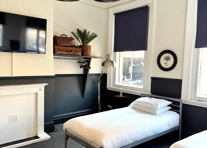 Piccadilly Szálloda *