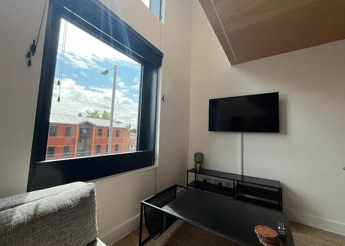 Stylish Duplex In * Manchester