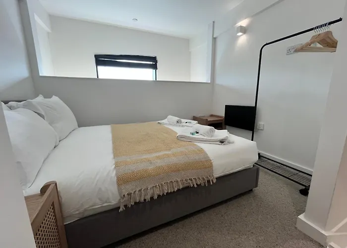 Stylish Duplex In Manchester