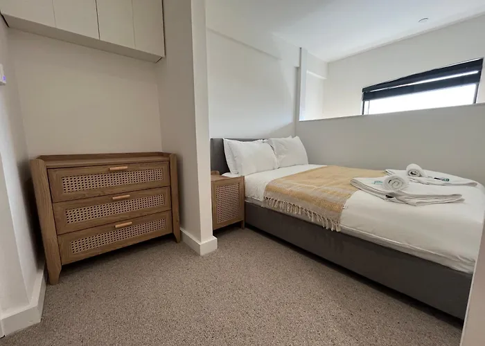 Stylish Duplex In Apartment Manchester