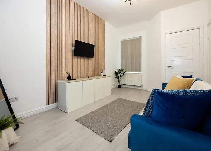 Vakantiehuis Cozy Spacious Home, Rest Retreat In Style, Free Parking And Wifi *