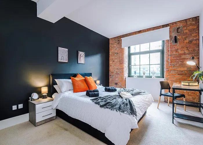 Converted Mill, Stylish In Castlefield