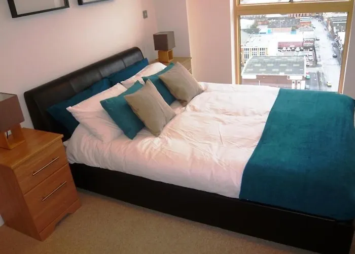 2 Bedroom Centre Dec *