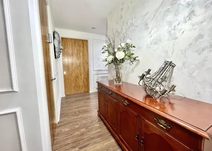 아파트 Spacious, Smart Near Centre And Coop Arena Free Parking 맨체스터