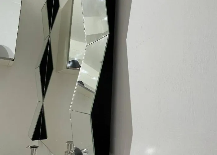 Spacious, Smart Near Centre And Coop Arena Free Parking 아파트 맨체스터