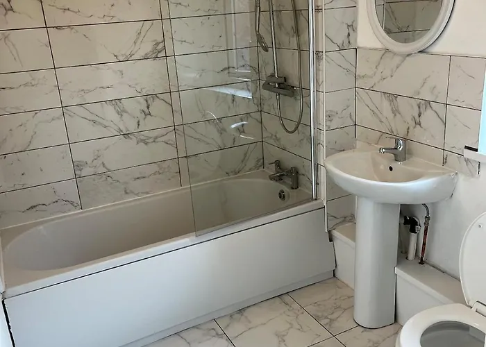 Hébergement de vacances 3 Bedroom Luxurious *