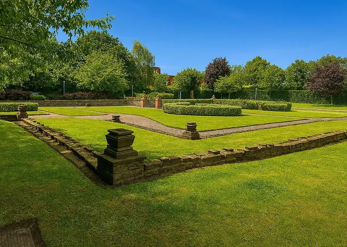 펜션 Stunning Home. Free Parking.