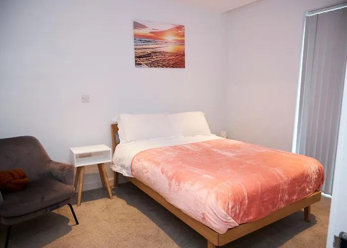 Apartamento Cosy Two Bedroom In *