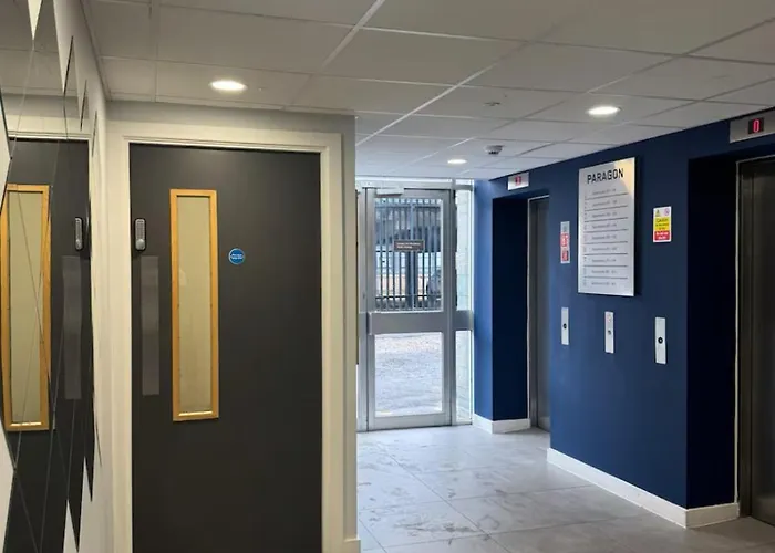 Apartament Modern & Stylish 1-bed Near Old Trafford And *