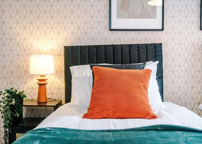 Casa vacanze Modern 4br Family Sleeps 8 + Free Parking Manchester