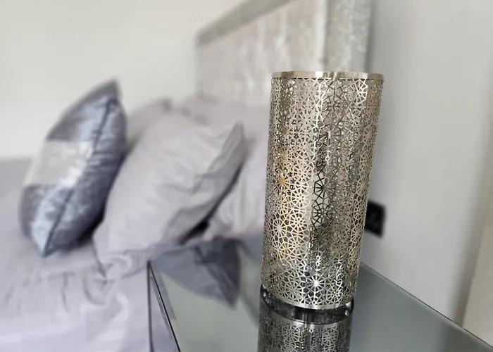 Charming Tudor White House Free Wifi Manchester