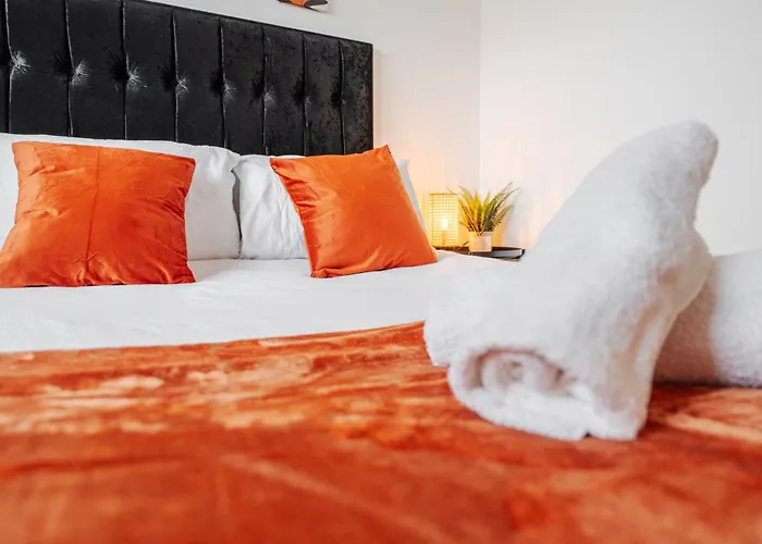 Апартаменты Stylish 2Br Flat - Walk To Old Trafford - Free Parking Манчестер